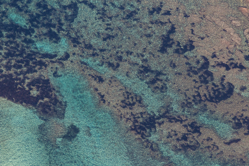 Balade photo aérienne - côte en ULM pendulaire, fonds marins de Six-Fours-les-plages dans le Var